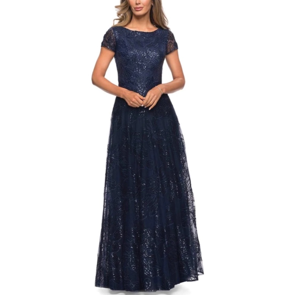 NWT La Femme 27837 Floral Sequin Short Sleeve Lace Gown Size 8